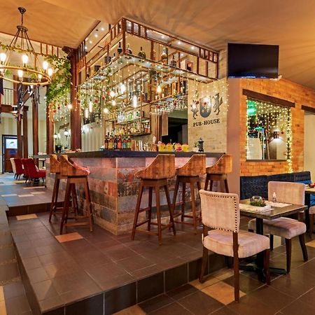 Hotel La Cofradia Pub-House Куенка Екстериор снимка