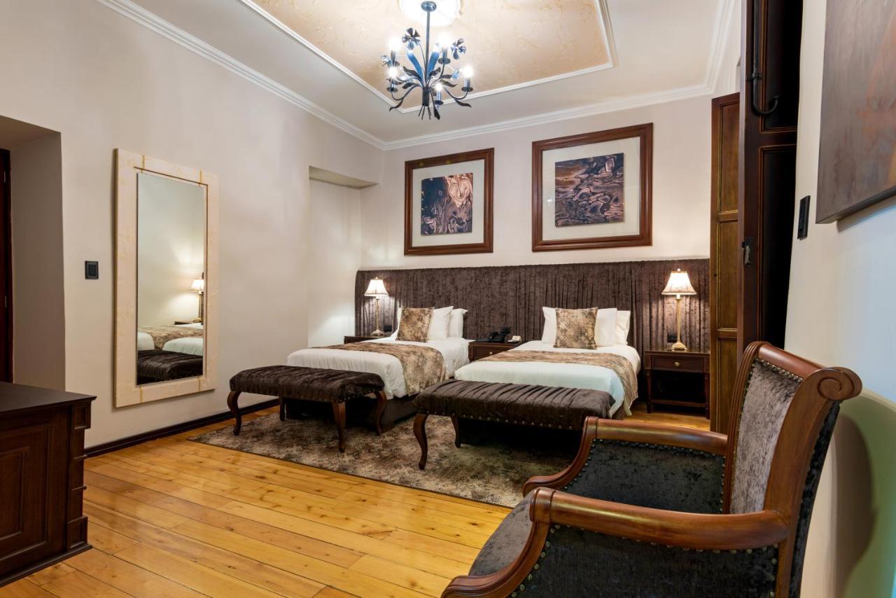Hotel La Cofradia Pub-House Куенка Екстериор снимка