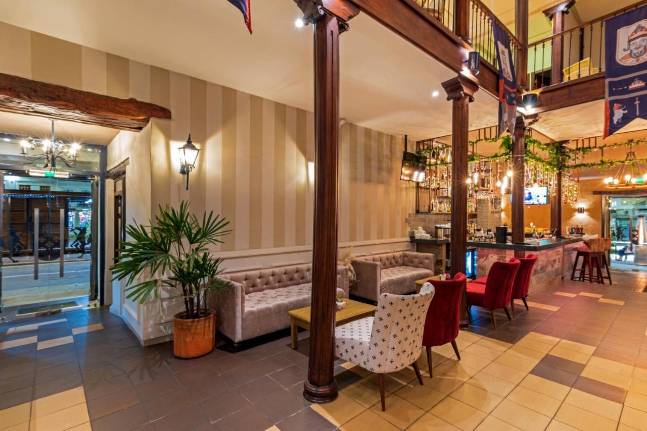 Hotel La Cofradia Pub-House Куенка Екстериор снимка