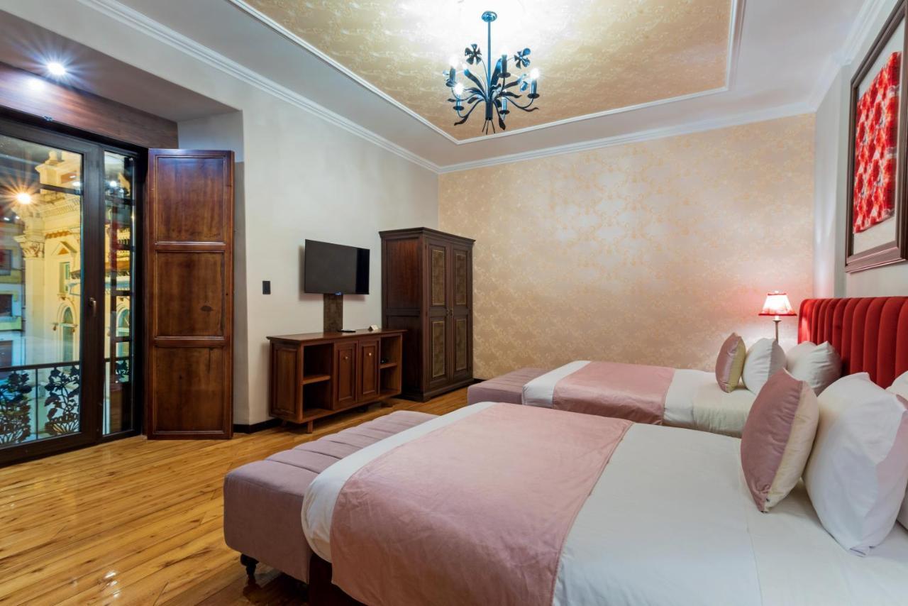 Hotel La Cofradia Pub-House Куенка Екстериор снимка