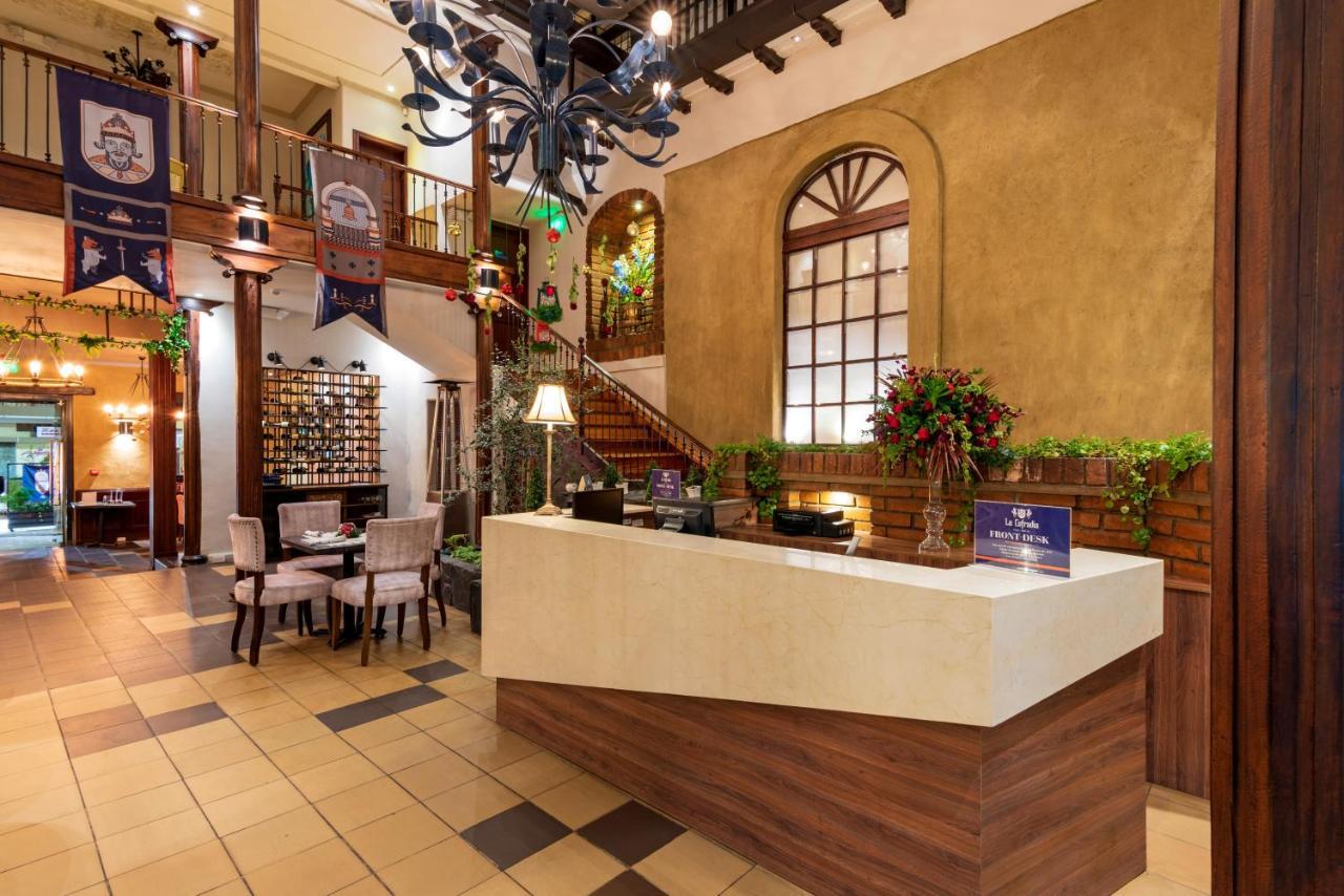 Hotel La Cofradia Pub-House Куенка Екстериор снимка