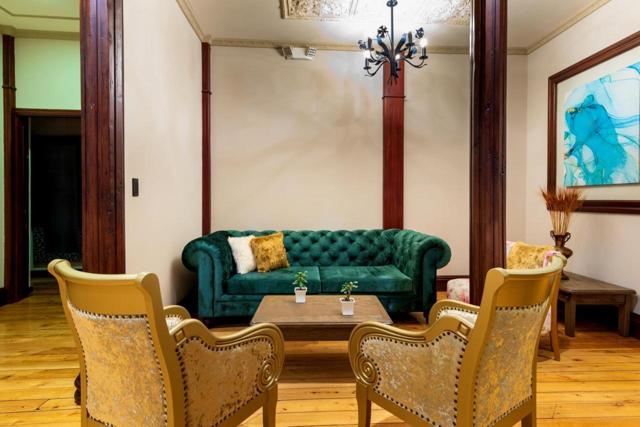 Hotel La Cofradia Pub-House Куенка Екстериор снимка