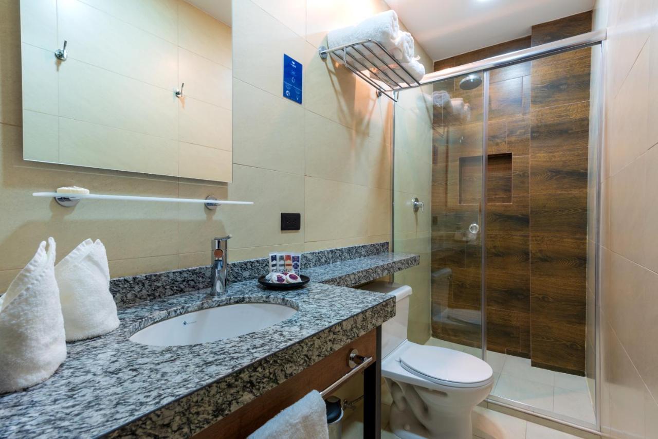 Hotel La Cofradia Pub-House Куенка Екстериор снимка
